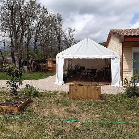 Le Bois Bouquet Alloggio in famiglia